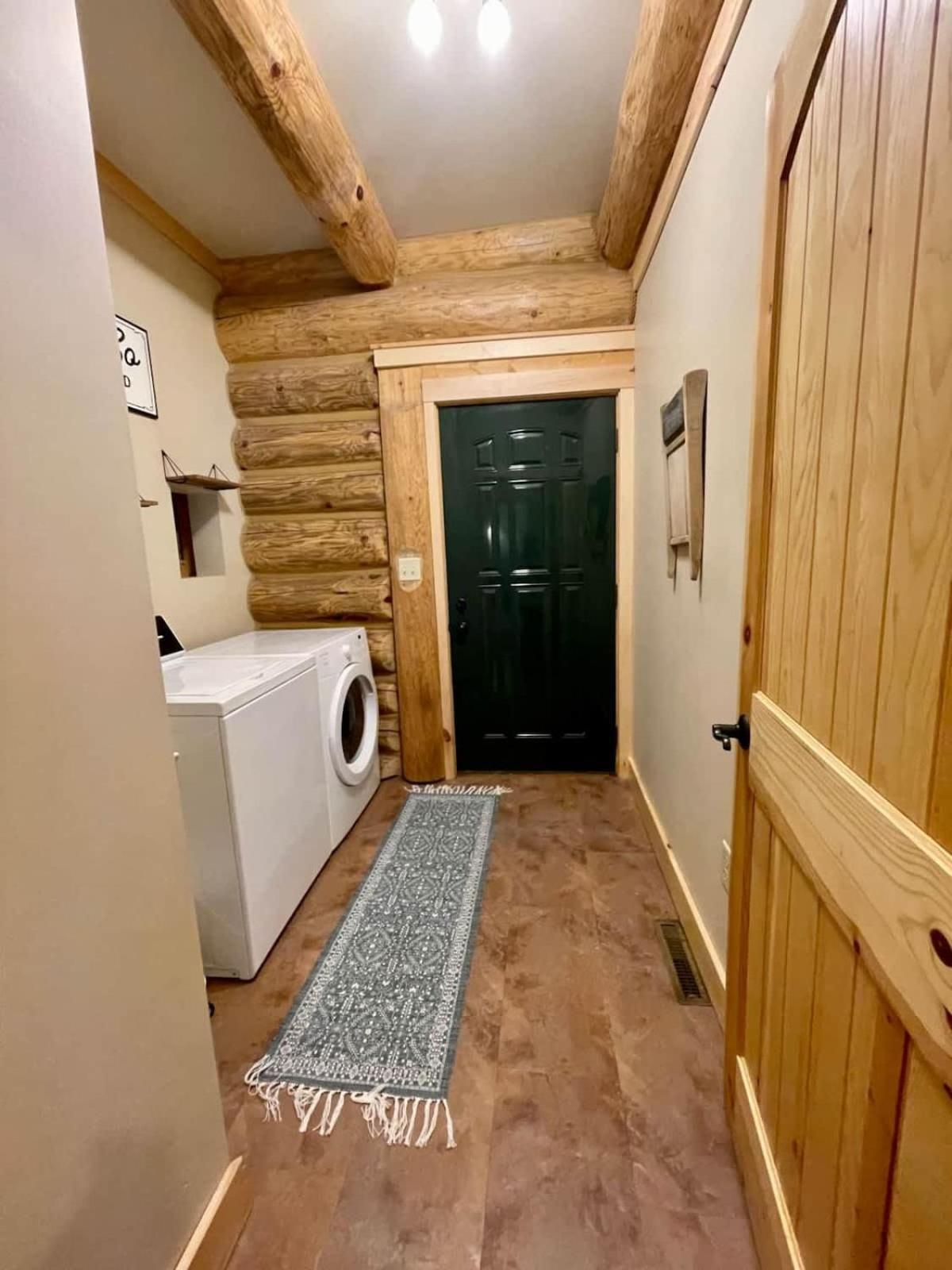 Stunning Log Cabin Getaway At The Hannu Haus Ironwood Bagian luar foto